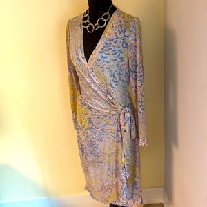 BCBG wrap dress size M
